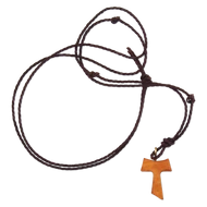 Nyaklánc fakereszttel TAO